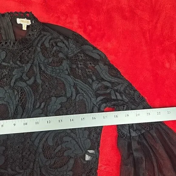 Peach Black Sheer Lace Blouse Floral Scalloped Trim Whimsigoth Coquette Size M - Picture 6 of 16